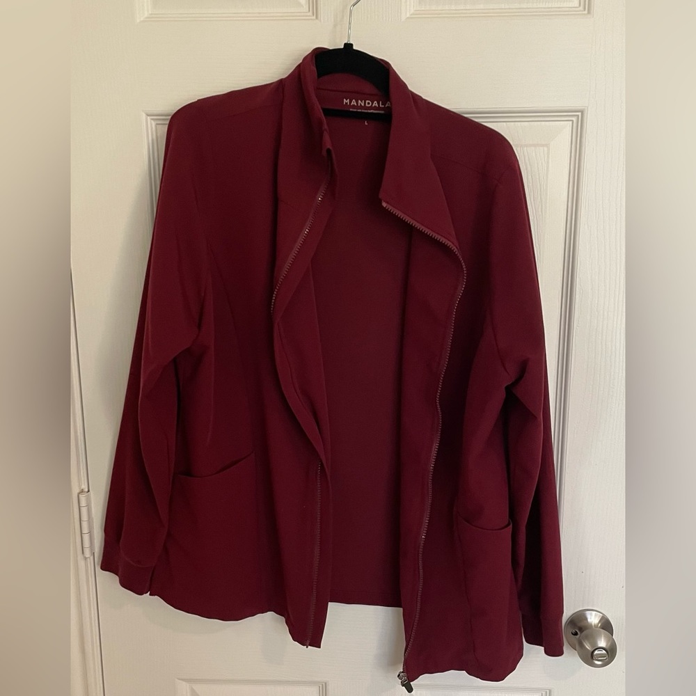 Mandala, large lab jacket, matches, exactly with figs scrubs.